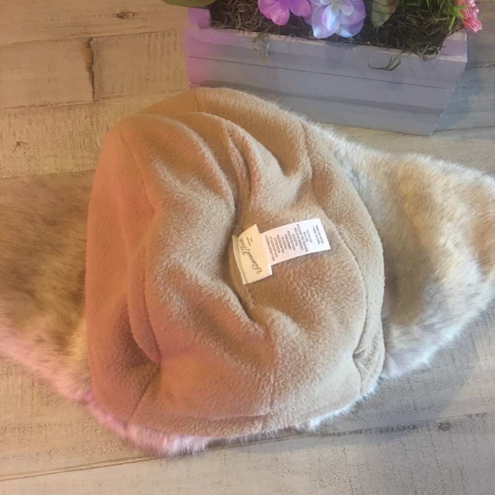 NWT Universal Thread Women’s Faux Fur Trapper Hat - Picture 5 of 7